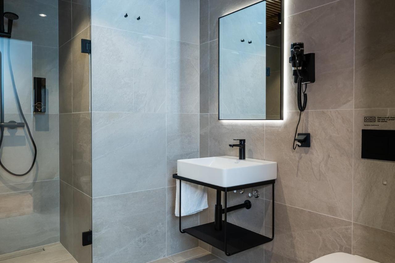 N48 Boutique Hotel Tallinn Exterior photo